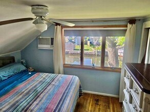 280 S Bayview Ave in Amityville, NY - Building Photo - Building Photo
