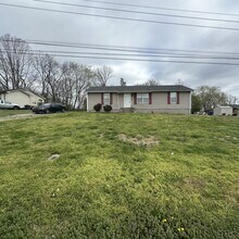 361 Dupuis Dr in Clarksville, TN - Building Photo - Building Photo