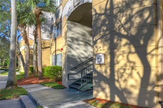 17102 Carrington Park Dr in Tampa, FL - Building Photo - Building Photo