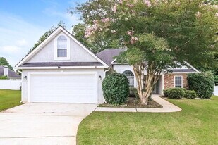 1303 Vine Cir in Mcdonough, GA - Building Photo