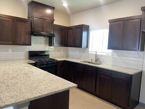 8902 Herbert St in El Paso, TX - Building Photo - Building Photo