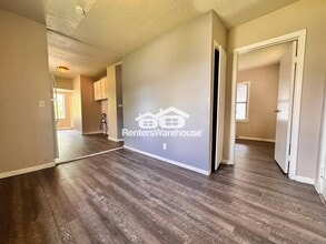 4043 2nd Ave in Des Moines, IA - Building Photo - Building Photo