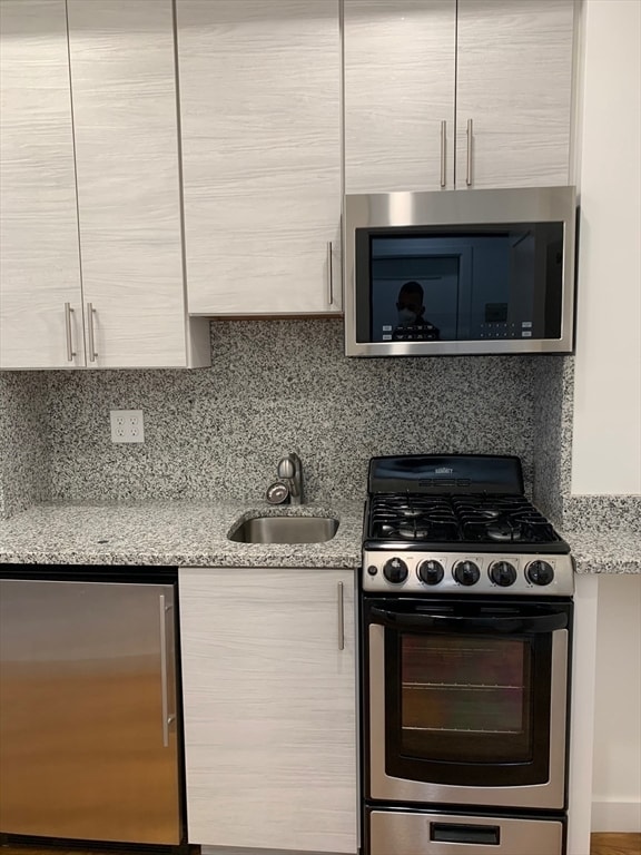 property at 16 5th St