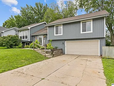 3411 Mirror Ln in Bellevue, NE - Building Photo - Building Photo