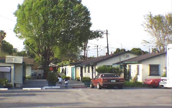 11315 Schmidt Rd in El Monte, CA - Building Photo