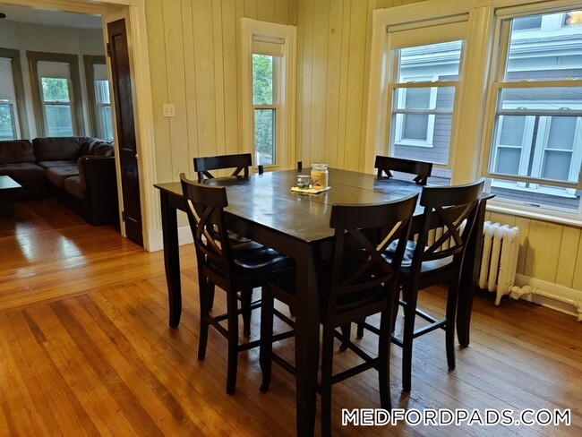 property at 132 George St