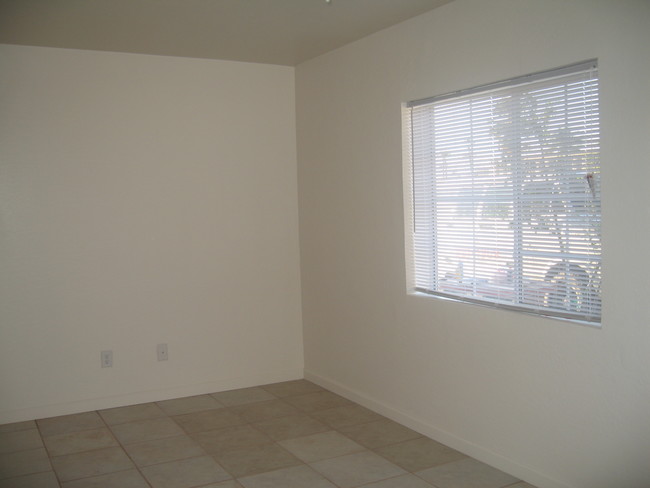 101 E 8th St in Casa Grande, AZ - Building Photo - Interior Photo