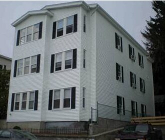 19 Wilson St, Unit 2nd Floor in Worcester, MA - Building Photo