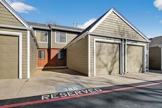 7474 E Arkansas Ave in Denver, CO - Building Photo - Building Photo