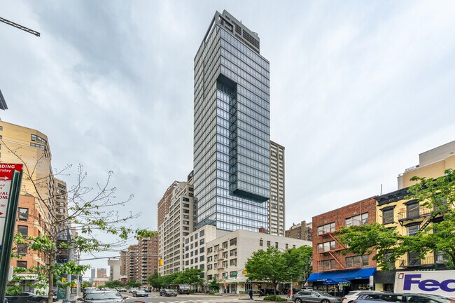 1347 2nd Ave