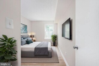 11659 Stoneview Square in Reston, VA - Building Photo - Building Photo