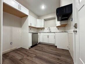 2633 Woodward Ave SW in Wyoming, MI - Building Photo - Building Photo