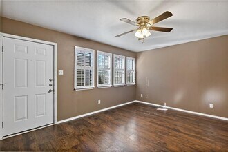 2101 Barak Ln in Bryan, TX - Building Photo - Building Photo