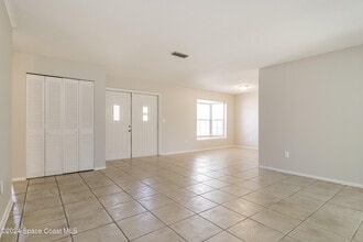 1035 Country Club Blvd in Titusville, FL - Building Photo - Building Photo