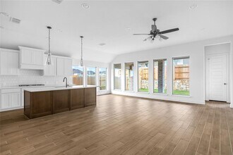 639 Bay Breeze Dr in Kyle, TX - Building Photo - Building Photo