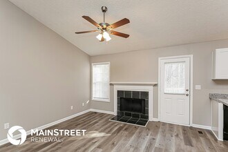 3957 Edgebrook Dr in Flowery Branch, GA - Building Photo - Building Photo