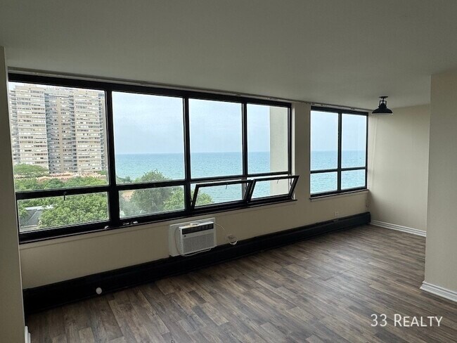 property at 6171 N Sheridan Rd