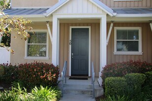 3591 Sacramento Dr in San Luis Obispo, CA - Building Photo