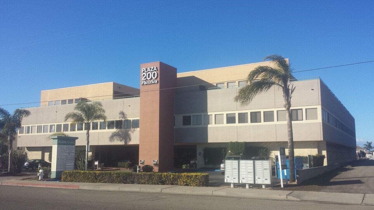 200 S 13th St in Grover Beach, CA - Building Photo
