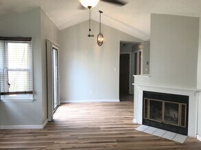 112 Basswood Ct in Jacksonville, NC - Building Photo - Building Photo