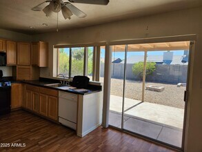 1803 W Kerry Ln in Phoenix, AZ - Building Photo - Building Photo