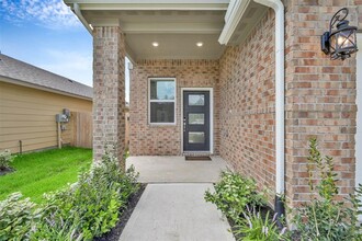 213 Harper Ridge Dr in Montgomery, TX - Building Photo - Building Photo