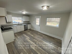 1830 Hollywood Dr in Salisbury, NC - Building Photo - Building Photo