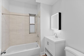 858 N Paulina St, Unit # 01 in Chicago, IL - Foto de edificio - Building Photo