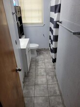 1705 Harding St in Pasadena, TX - Building Photo - Building Photo