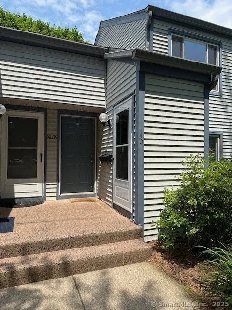 140 Candlewood Dr