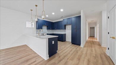 1072 Bruce St in Memphis, TN - Building Photo - Building Photo