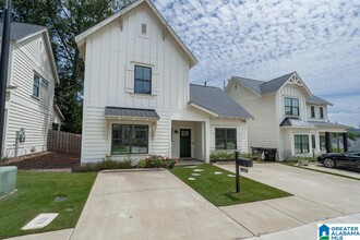 1501 Cottage Grv in Vestavia Hills, AL - Building Photo - Building Photo