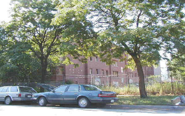 4739-41 W West End Ave in Chicago, IL - Foto de edificio