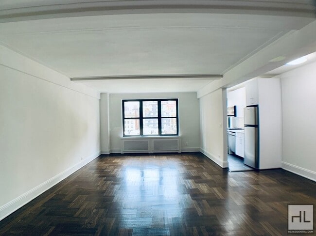 property at 137 E 38th St