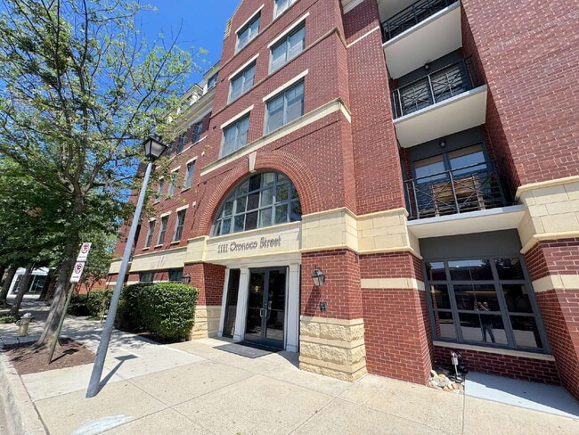 property at 1111 Oronoco St
