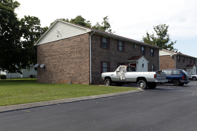 904 N Cumberland Ln in Lebanon, TN - Building Photo - Building Photo