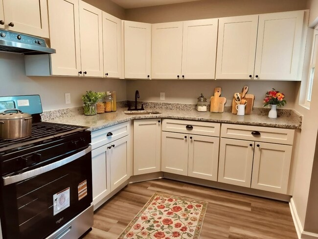 Canterbury House in Baltimore, MD - Building Photo - Building Photo