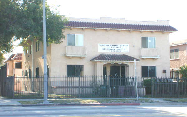 4914 St Elmo Dr in Los Angeles, CA - Building Photo