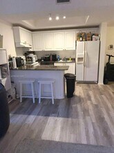 3500 Coral Wy in Miami, FL - Foto de edificio - Building Photo