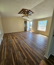 324 W Front St in Three Forks, MT - Foto de edificio - Building Photo