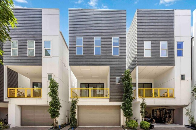 property at 1211 Hickory St