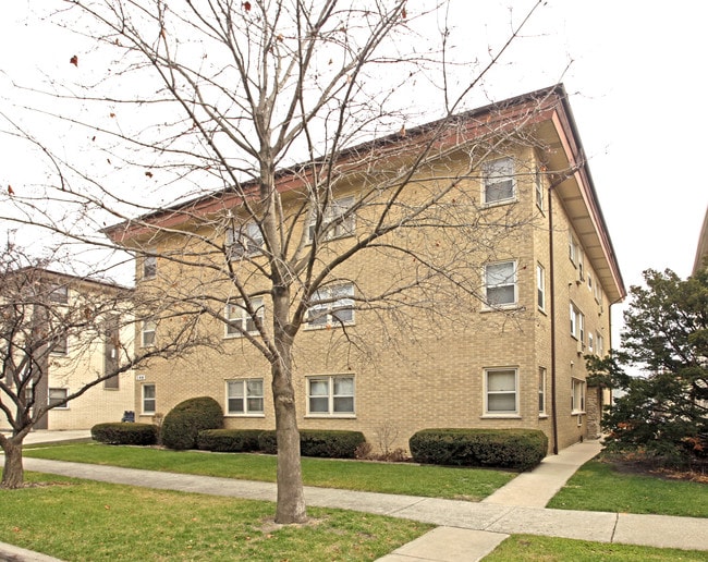 146 Elgin Ave in Forest Park, IL - Building Photo - Building Photo