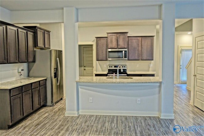 6604 Cotton Crk Rd NW in Huntsville, AL - Building Photo - Building Photo