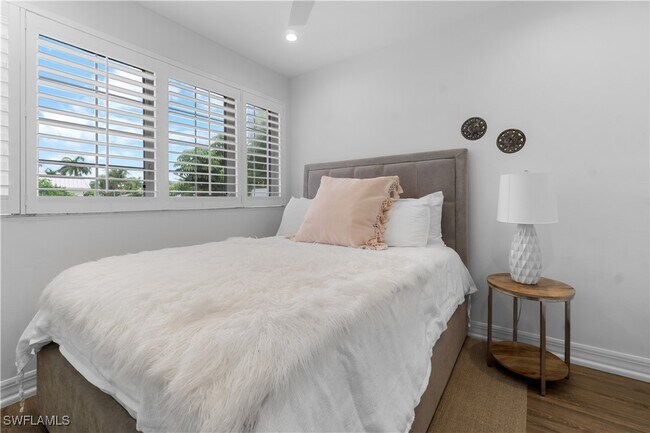 property at 991 8th St S