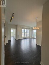 28-928 Avondale Ave in Toronto, ON - Building Photo - Building Photo
