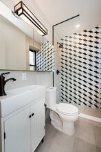 236 W 10th St-Unit -71 in New York, NY - Building Photo - Building Photo