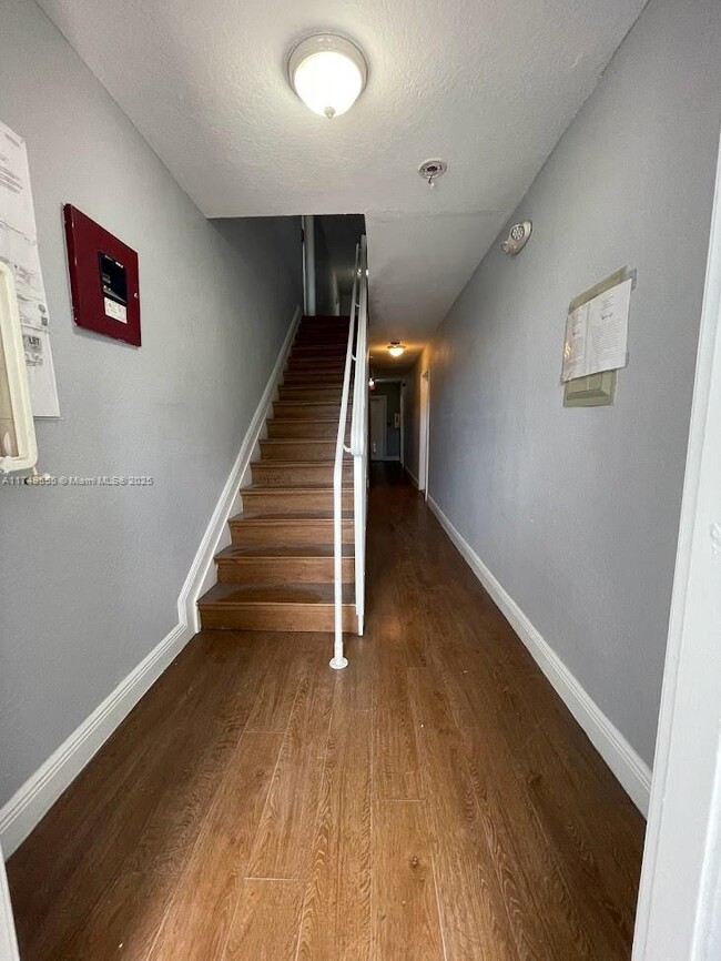 121 NE 55th St in Miami, FL - Building Photo - Building Photo