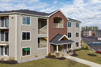 Indian River Apartments in Independence, KY - Foto de edificio - Building Photo