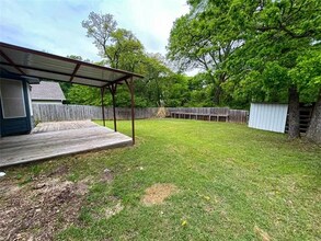 125 Parkwood Ct in Azle, TX - Foto de edificio - Building Photo