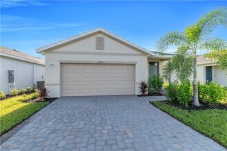 16520 Fire Coral Ln in North Fort Myers, FL - Building Photo - Building Photo